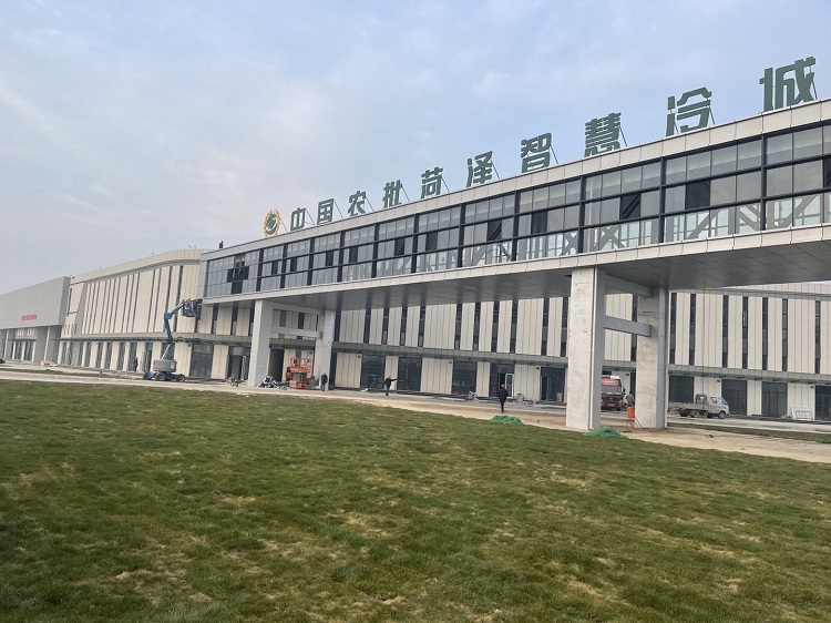 山東菏澤某公司選中御衛(wèi)仕洗地機、工業(yè)吸塵器等清潔設(shè)備