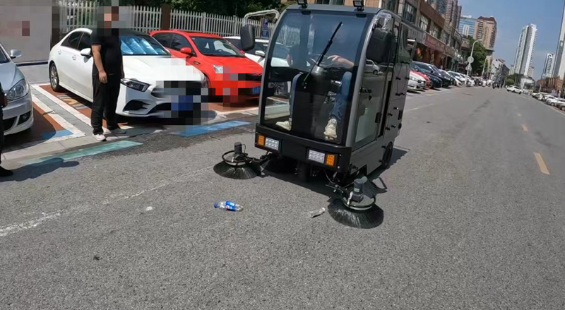 掃地車(chē)怎么樣？